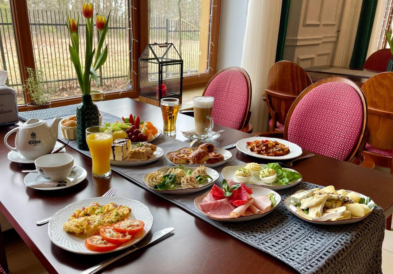 Hotel Pan Tadeusz Serock Bagian luar foto
