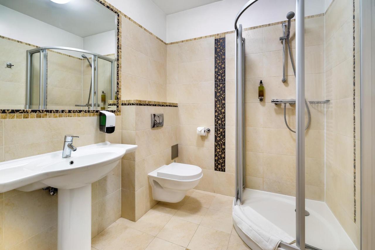 Hotel Pan Tadeusz Serock Bagian luar foto