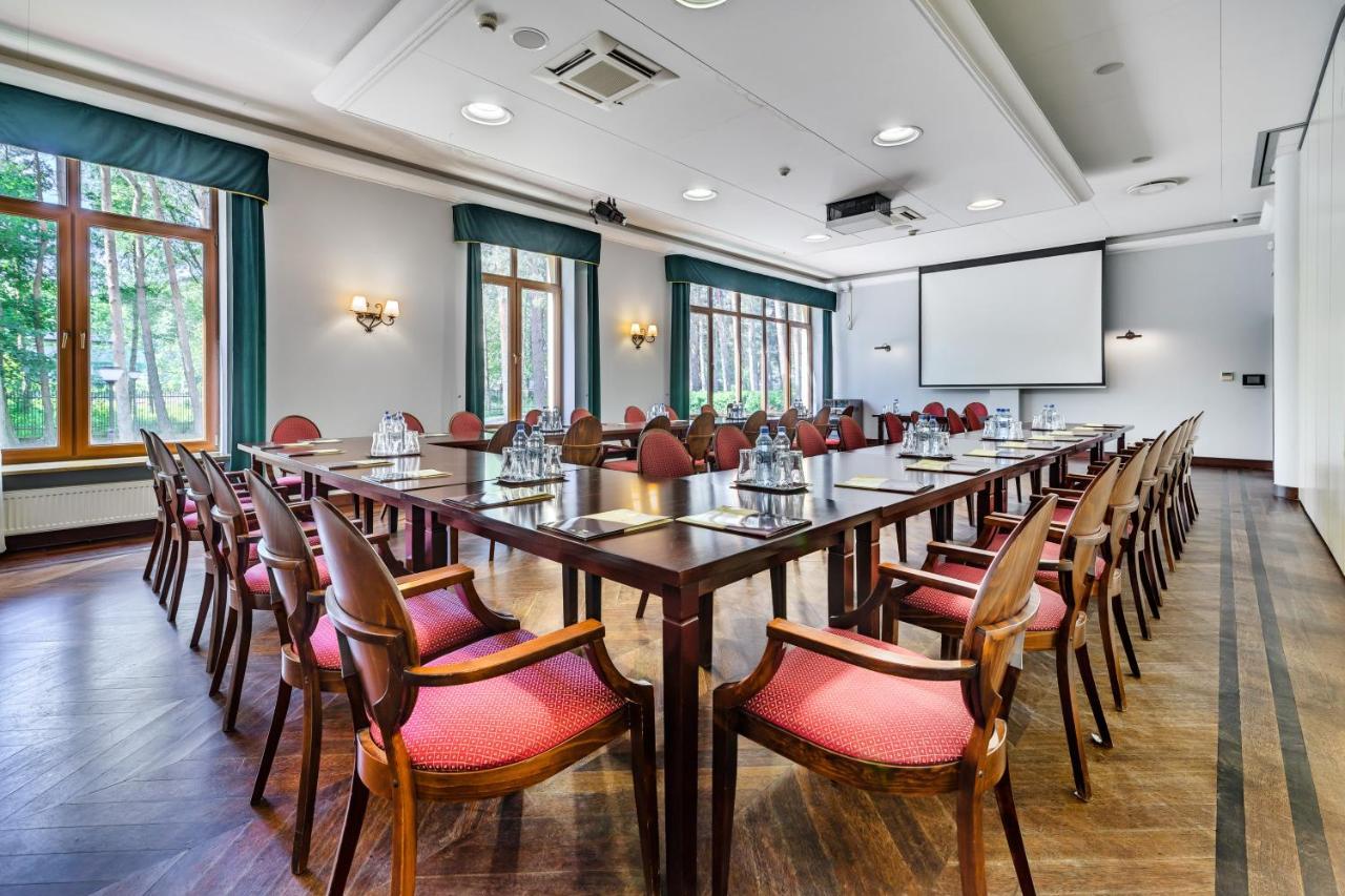 Hotel Pan Tadeusz Serock Bagian luar foto
