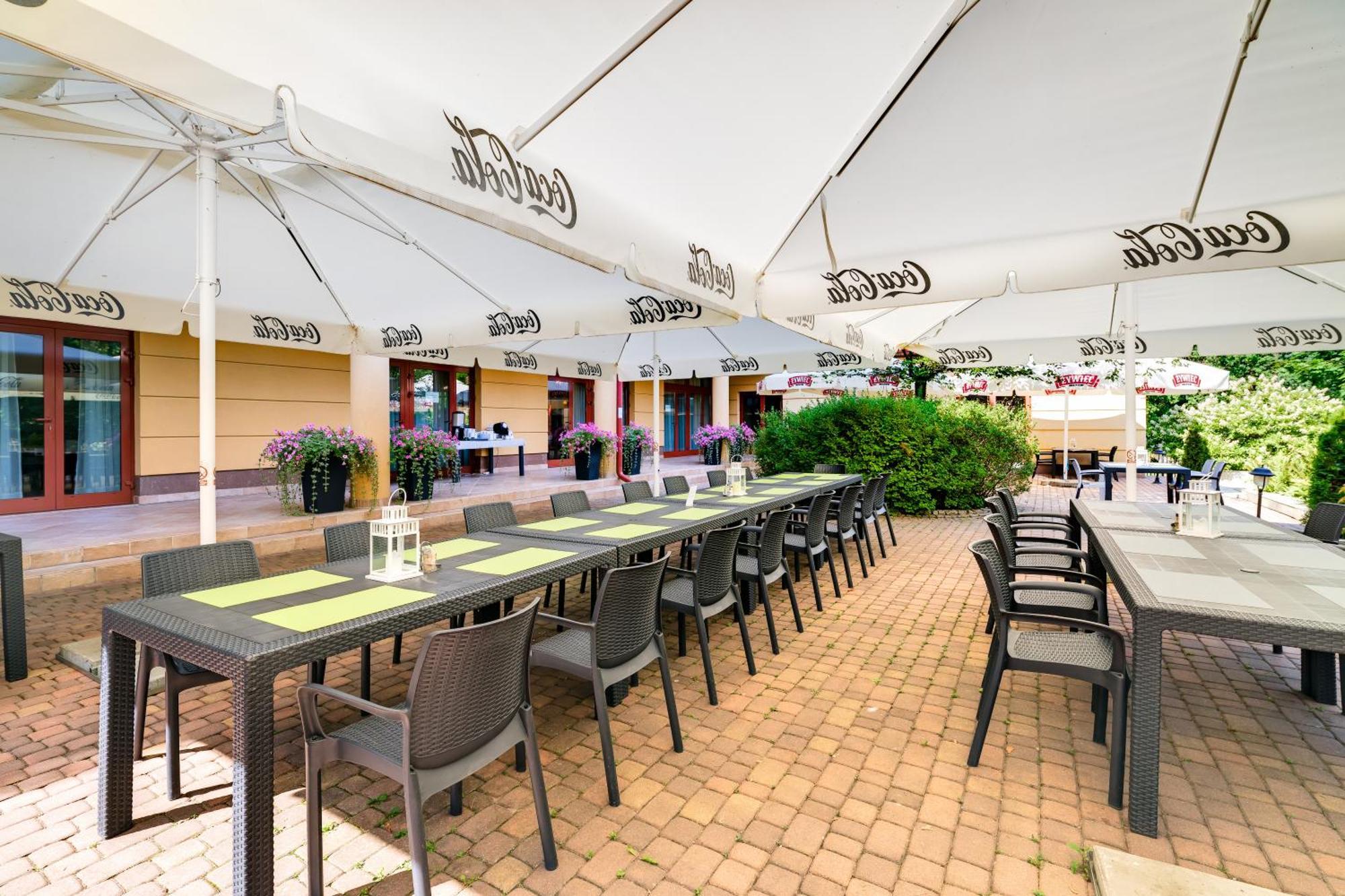 Hotel Pan Tadeusz Serock Bagian luar foto