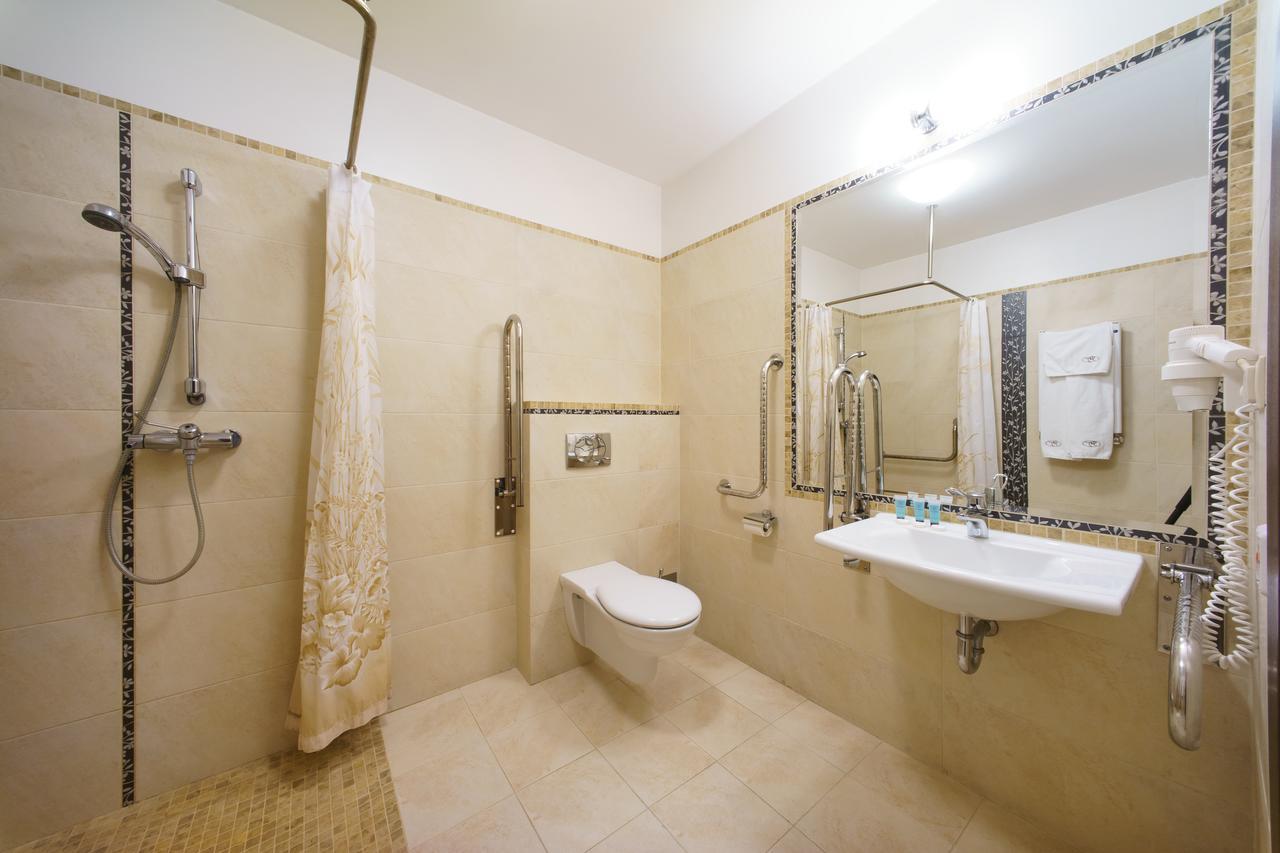 Hotel Pan Tadeusz Serock Bagian luar foto