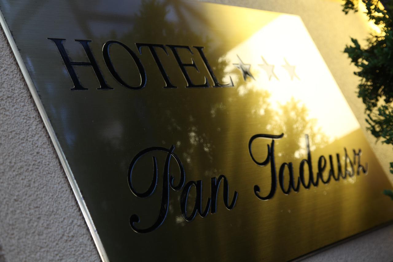 Hotel Pan Tadeusz Serock Bagian luar foto
